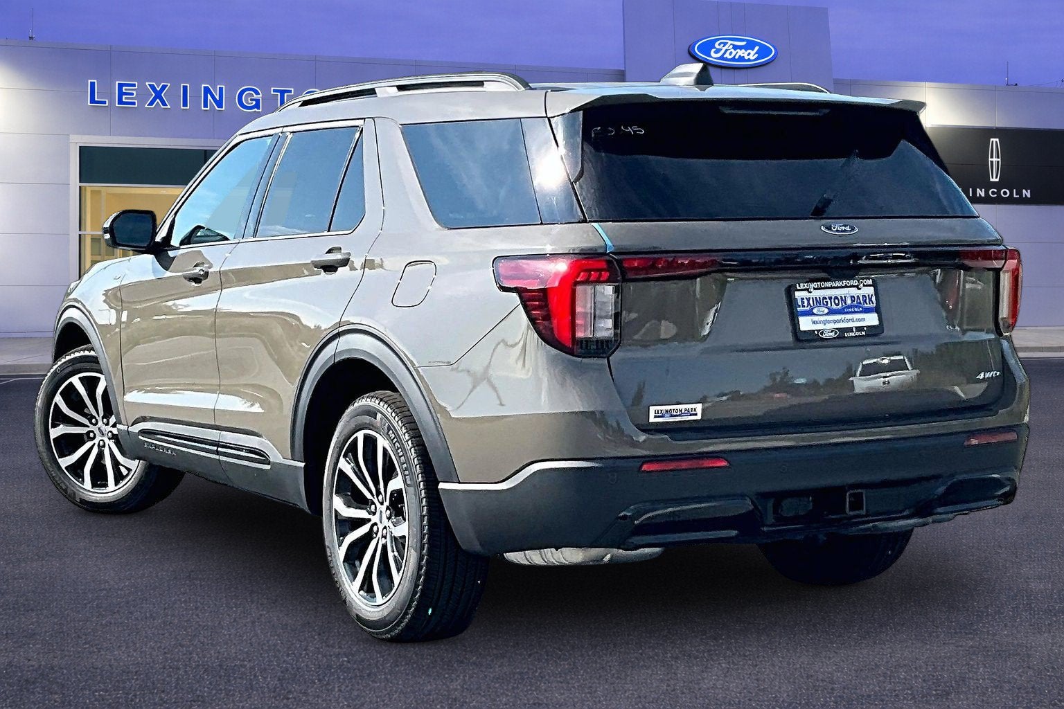 2026 Ford Explorer ST-Line