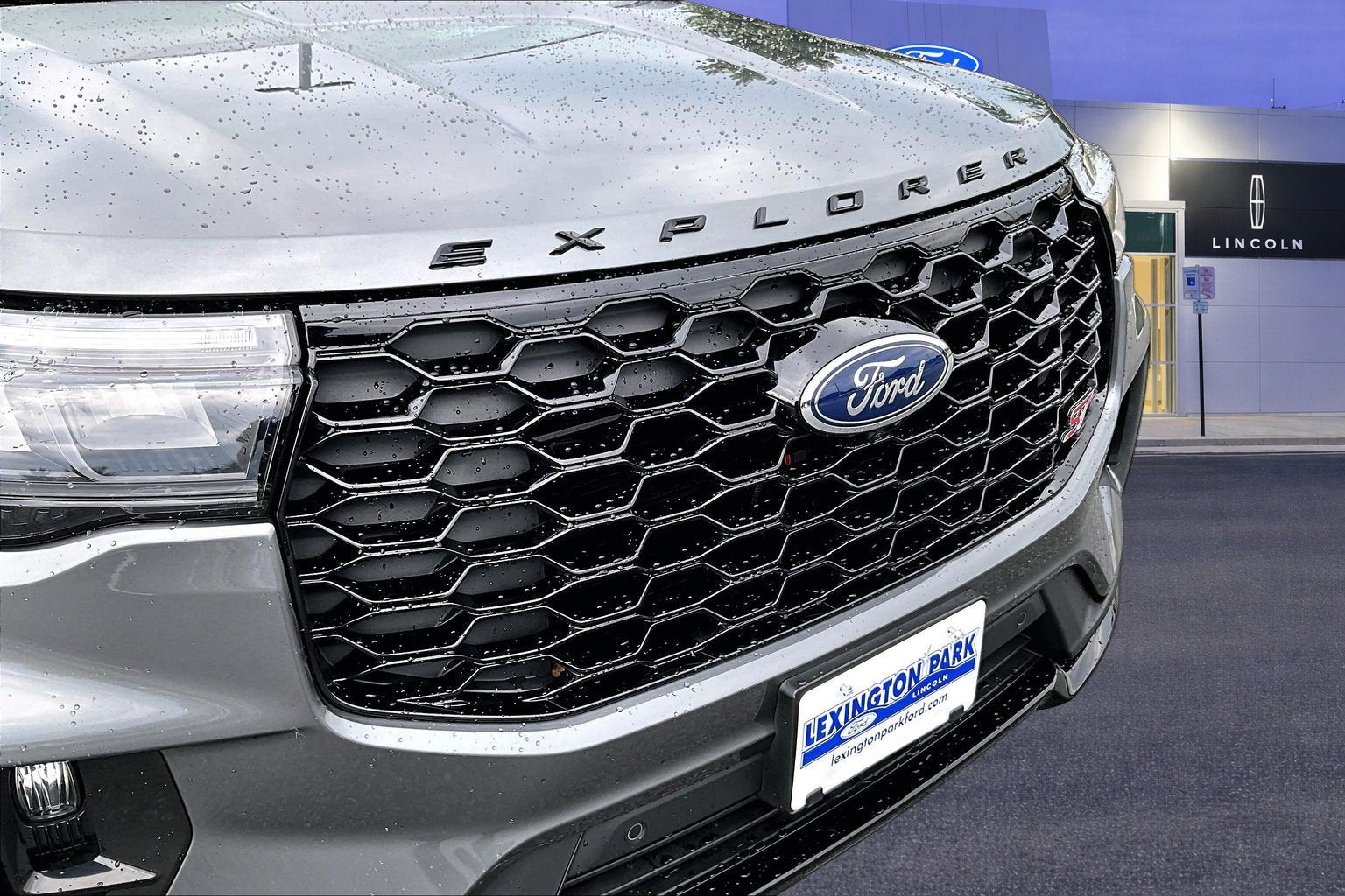 2025 Ford Explorer ST
