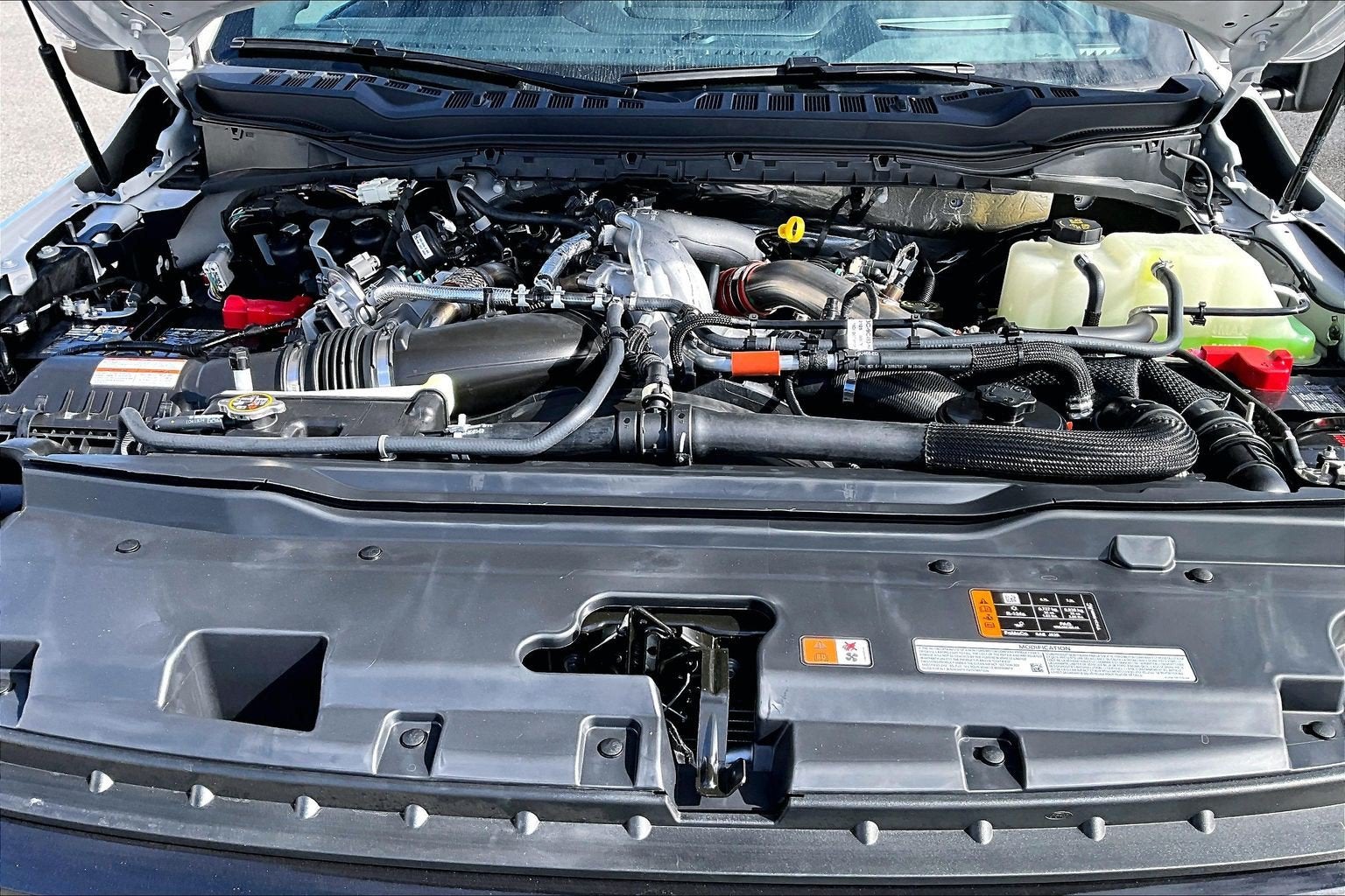 2027 Ford Super Duty F-350 SRW Platinum