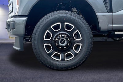 2026 Ford Super Duty F-350 SRW Platinum