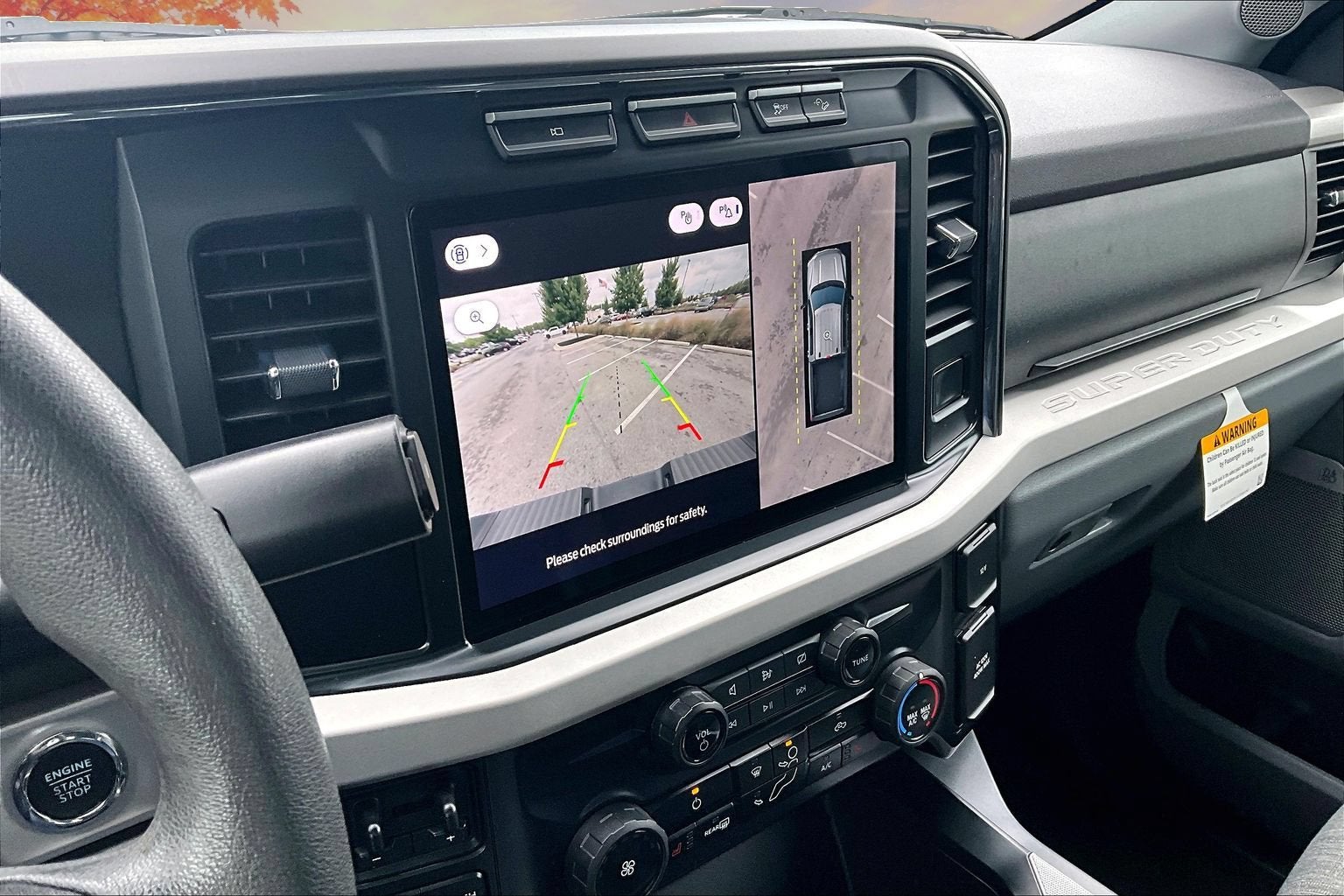 2024 Ford Super Duty F-350 SRW XLT
