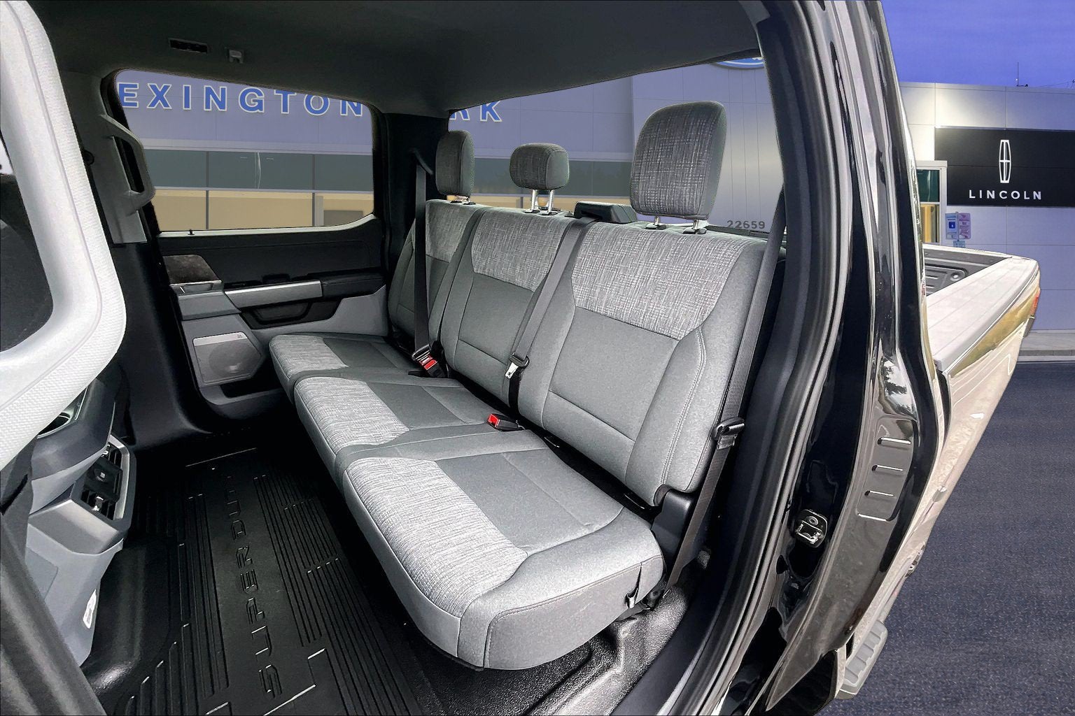 2026 Ford Super Duty F-350 SRW XLT
