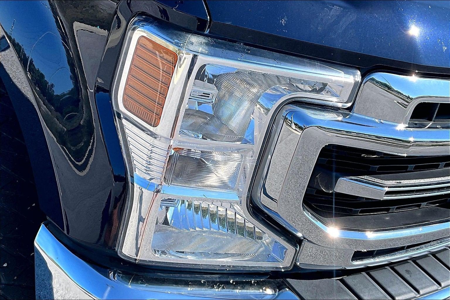 2022 Ford Super Duty F-350 SRW LARIAT