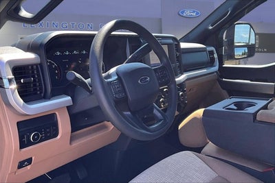 2025 Ford Super Duty F-350 SRW XLT