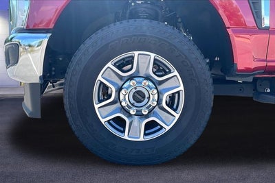 2025 Ford Super Duty F-350 SRW XLT