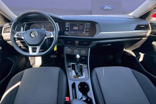 2019 Volkswagen Jetta Base