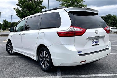 2019 Toyota Sienna XLE