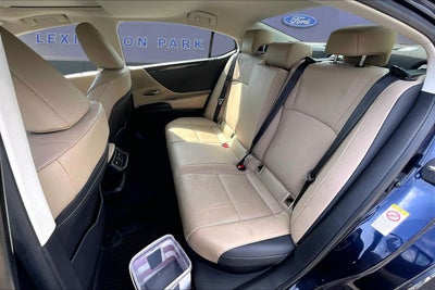 2019 Lexus ES ES 300h Luxury