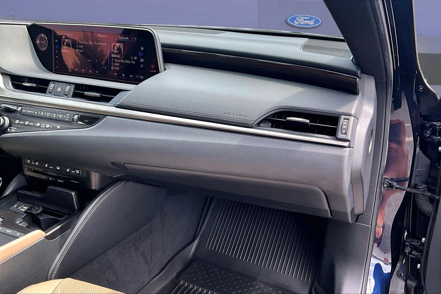 2019 Lexus ES ES 300h Luxury