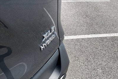 2021 Toyota RAV4 Hybrid XLE