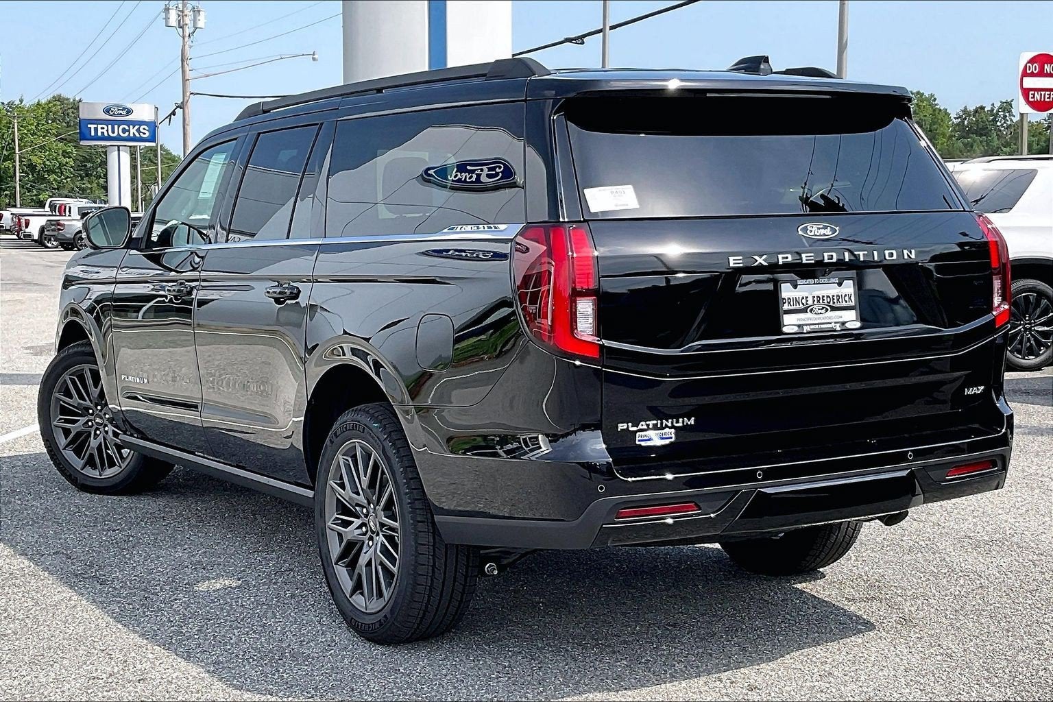 2027 Ford Expedition Max Platinum