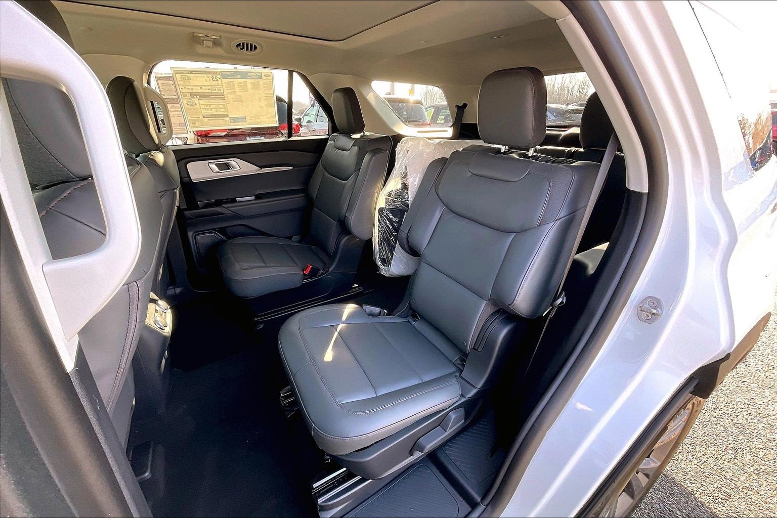 2026 Ford Explorer Active w/200A Pkg