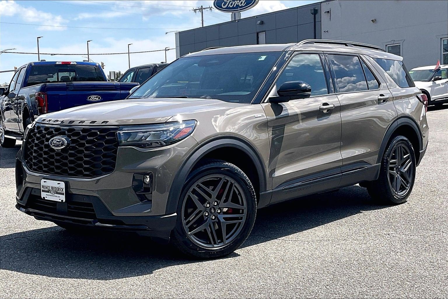 2026 Ford Explorer ST-Line
