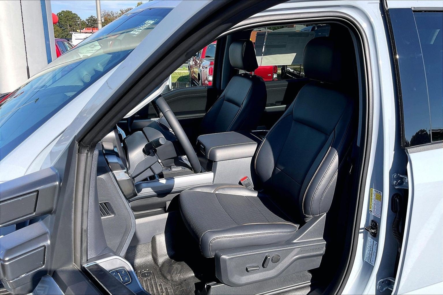 2027 Ford Super Duty F-250 SRW LARIAT