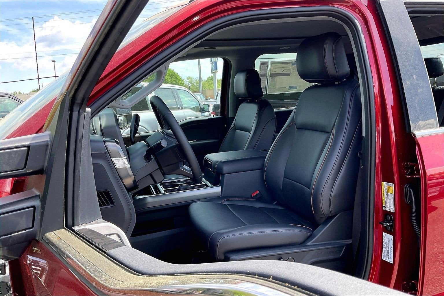 2026 Ford Super Duty F-350 SRW LARIAT