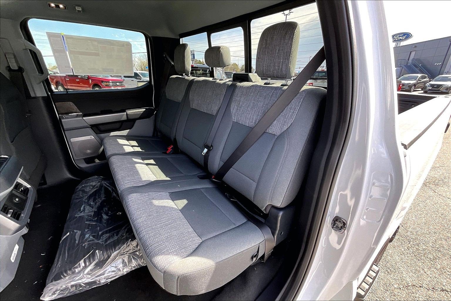 2026 Ford Super Duty F-350 SRW XLT