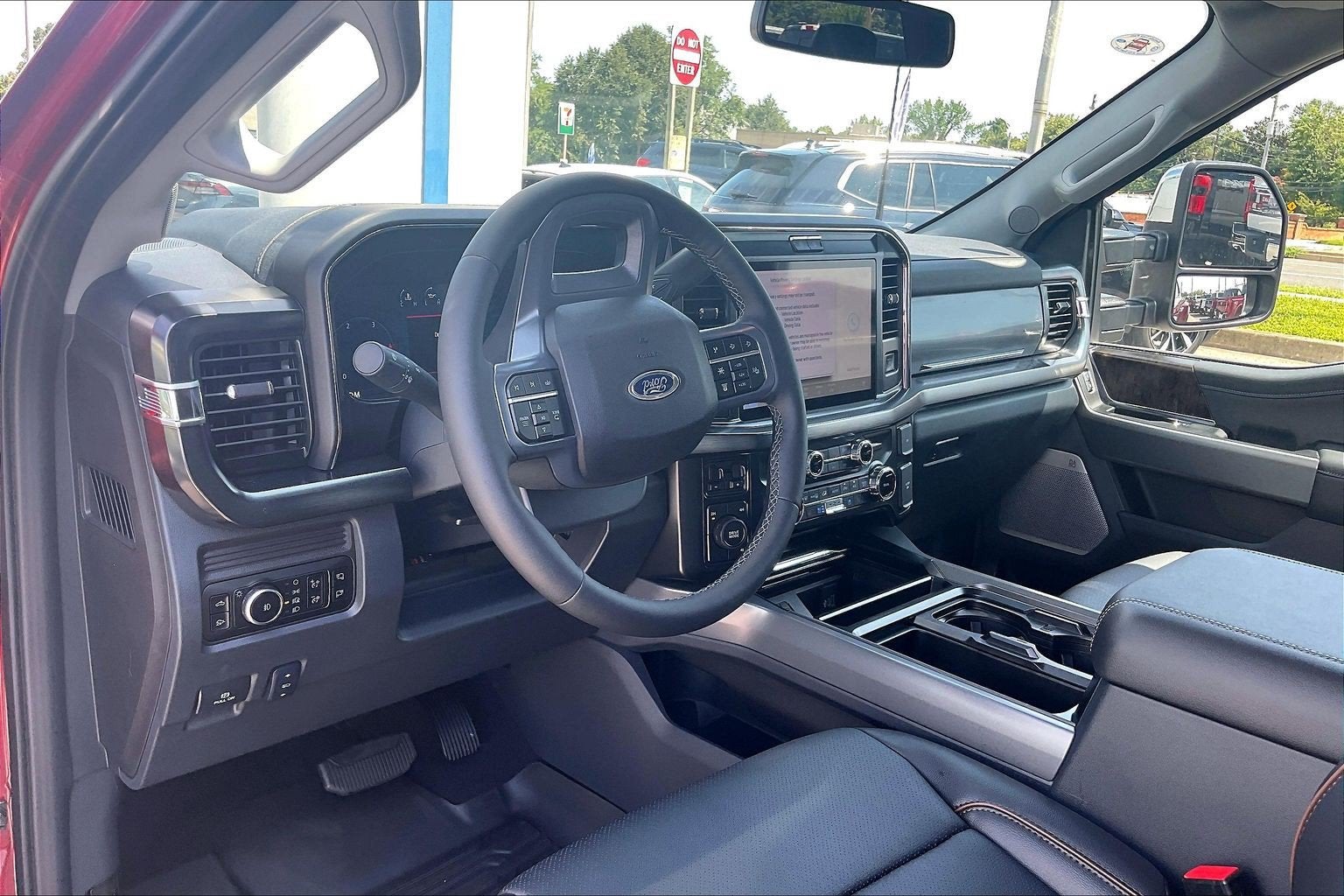 2026 Ford Super Duty F-350 DRW LARIAT