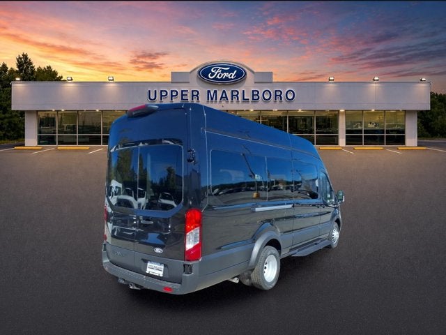2027 Ford Transit Passenger Wagon XLT