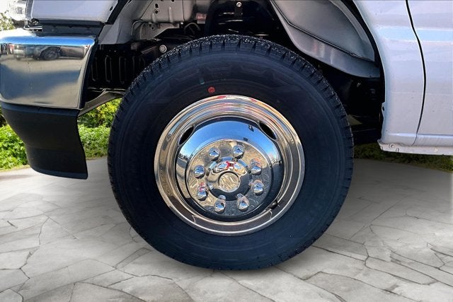 2026 Ford E-Series Cutaway E-450 DRW 158" WB
