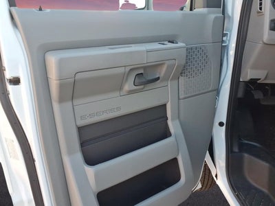 2027 Ford E-Series Cutaway E-450 DRW