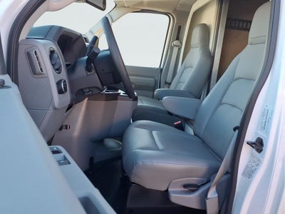 2027 Ford E-Series Cutaway E-450 DRW