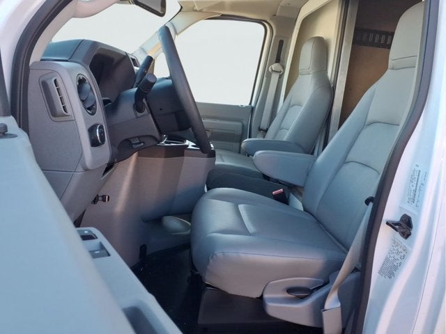 2027 Ford E-Series Cutaway E-450 DRW