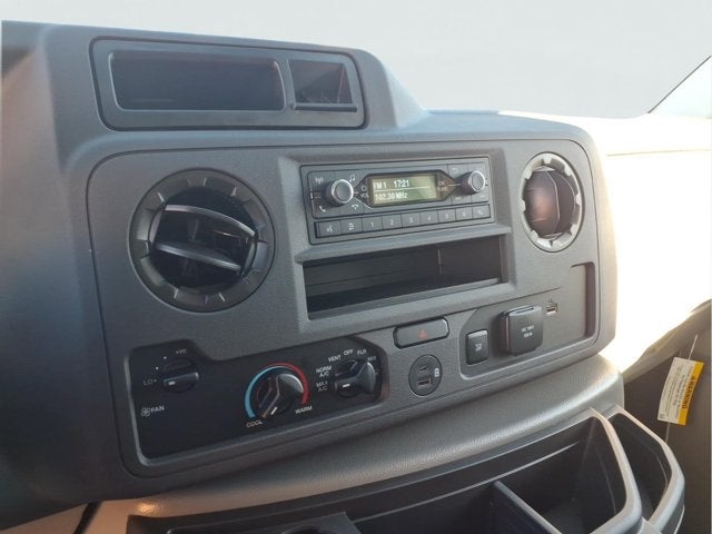 2027 Ford E-Series Cutaway E-450 DRW