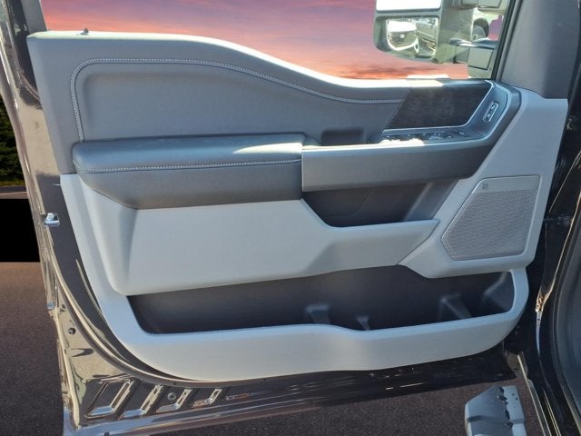 2027 Ford Super Duty F-250 SRW XLT