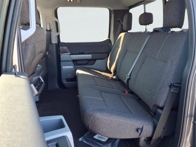 2027 Ford Super Duty F-350 SRW XLT