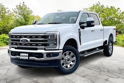 2026 Ford Super Duty F-350 SRW LARIAT