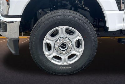 2026 Ford Super Duty F-350 SRW XLT