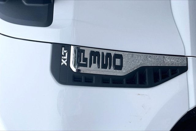 2026 Ford Super Duty F-350 SRW XLT