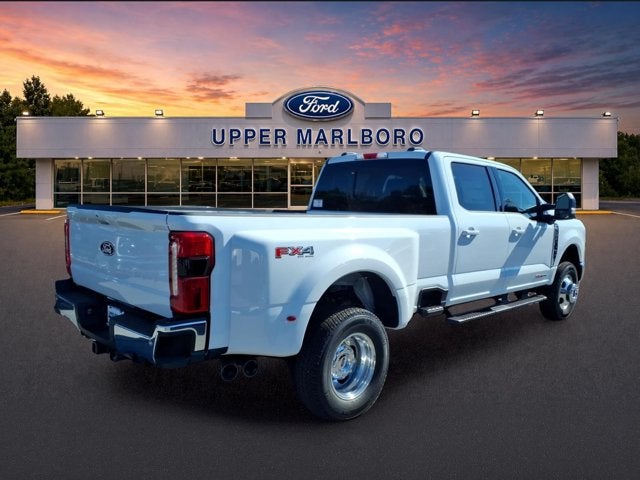 2027 Ford Super Duty F-350 DRW XLT