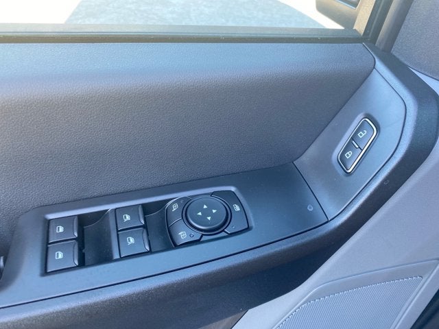2027 Ford Super Duty F-350 DRW XL