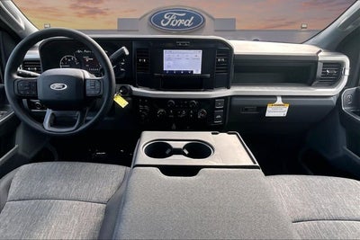 2026 Ford Super Duty F-350 DRW XLT