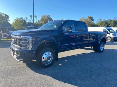 2027 Ford Super Duty F-450 DRW Platinum