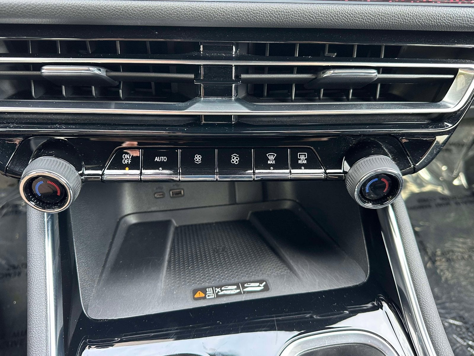 2024 Chevrolet Traverse AWD RS