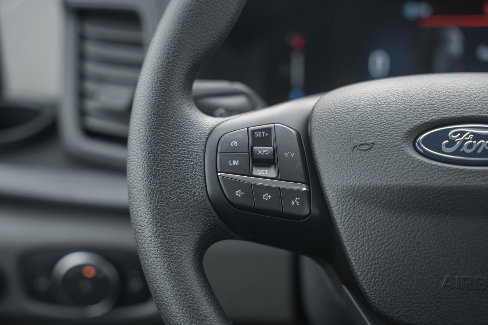 2026 Ford Transit Passenger Wagon XL