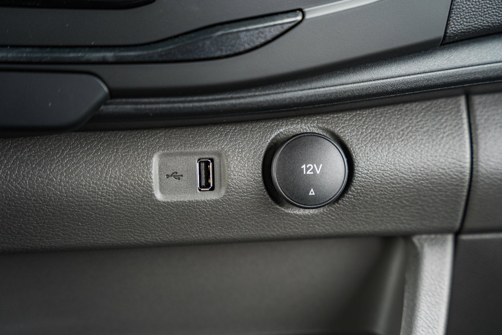 2026 Ford Transit Passenger Wagon XL