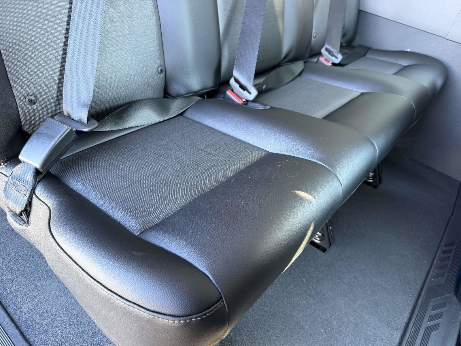 2027 Ford Transit Passenger Wagon XL