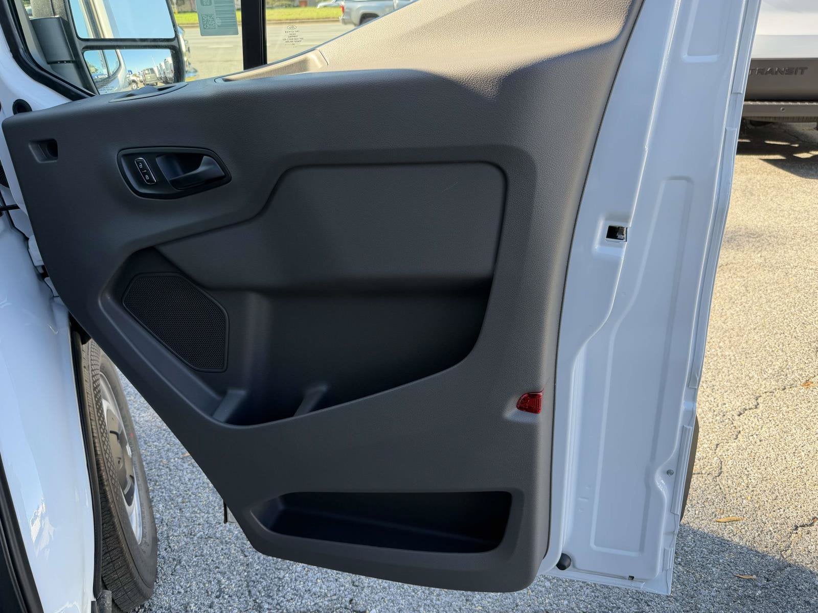 2027 Ford Transit Passenger Wagon XL