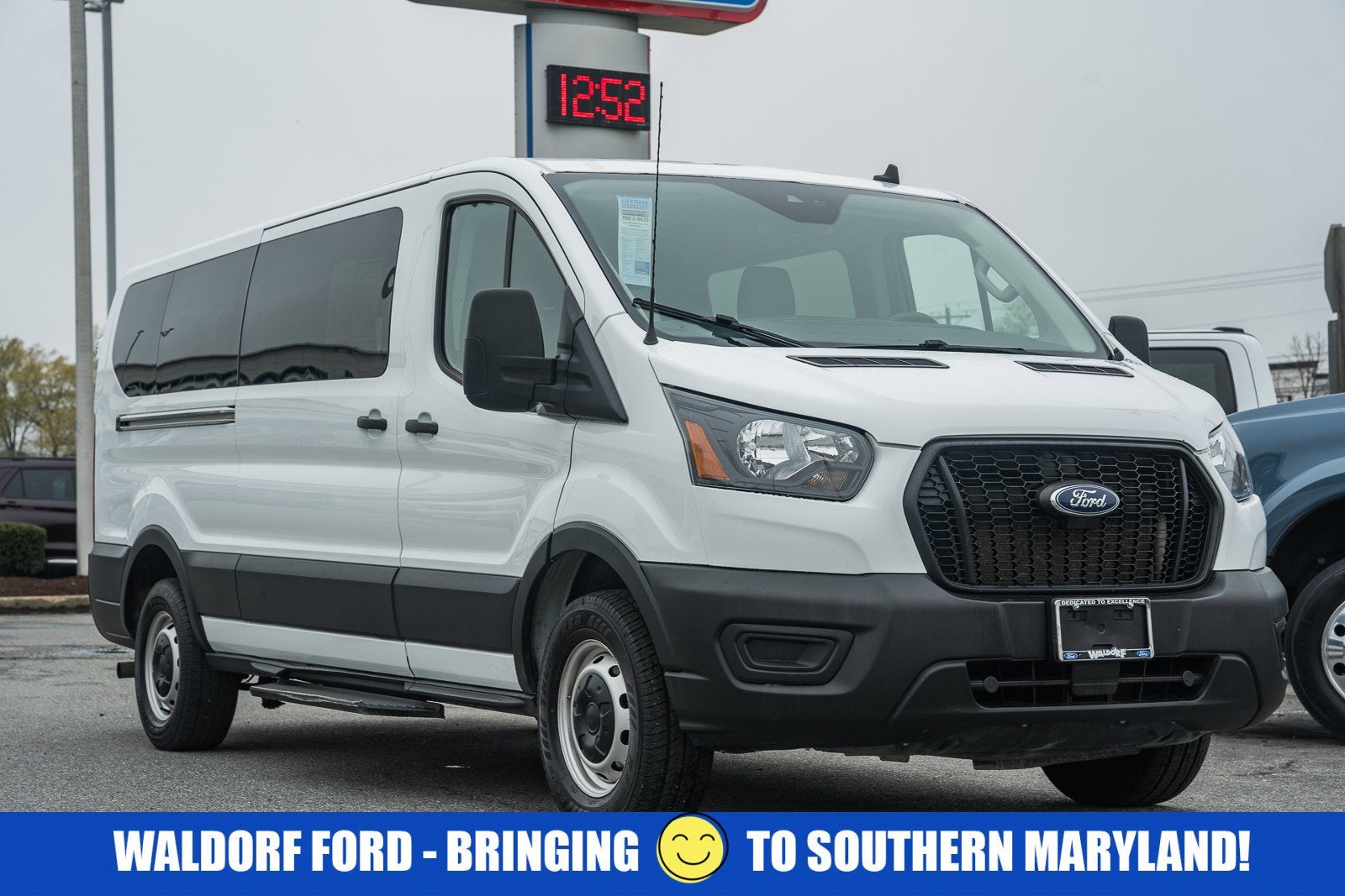 2023 Ford Transit Passenger Wagon 350