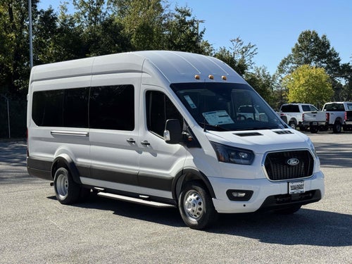 2027 Ford Transit Passenger Wagon XLT