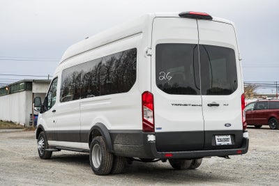 2026 Ford Transit Passenger Wagon XLT