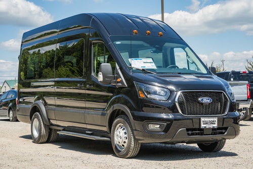 2026 Ford Transit Passenger Wagon XLT