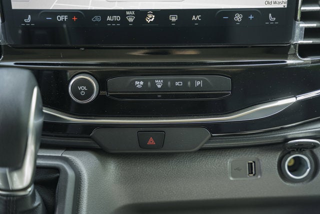 2026 Ford Transit Passenger Wagon XLT