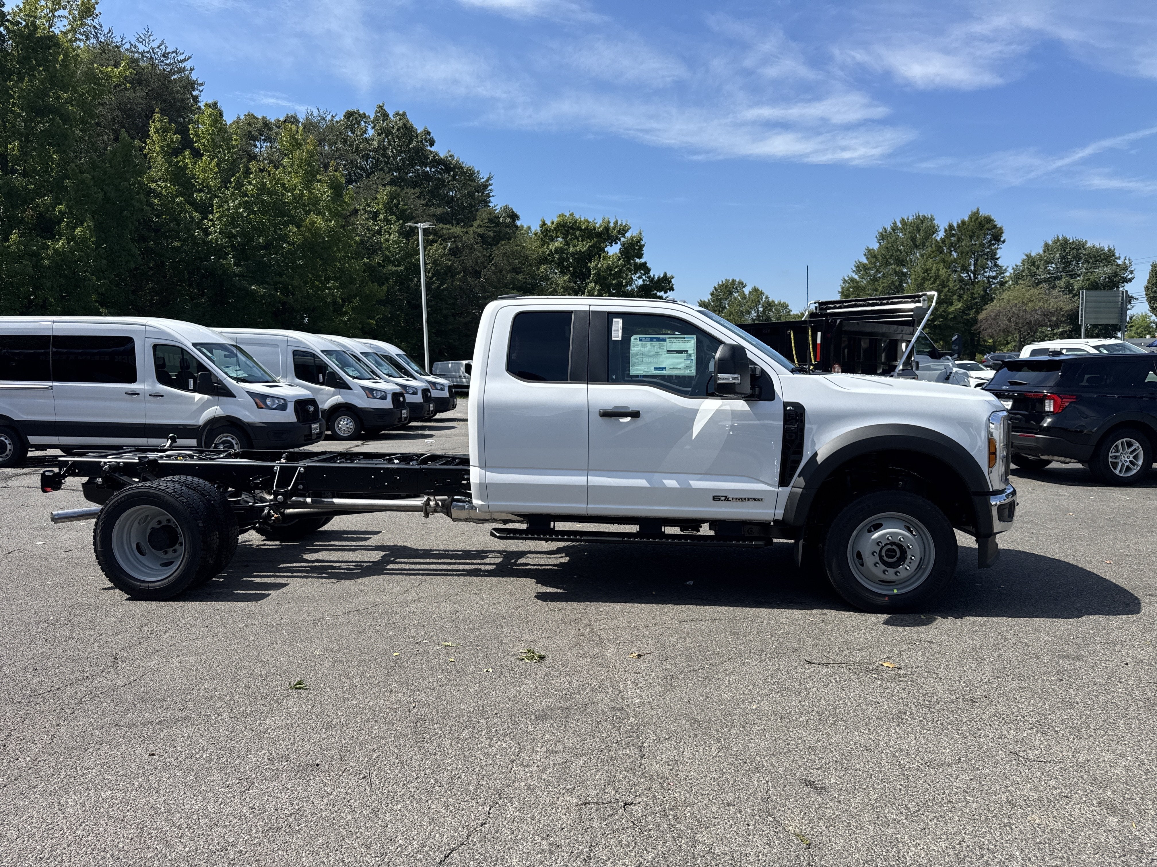 2027 Ford Super Duty F-450 DRW XL