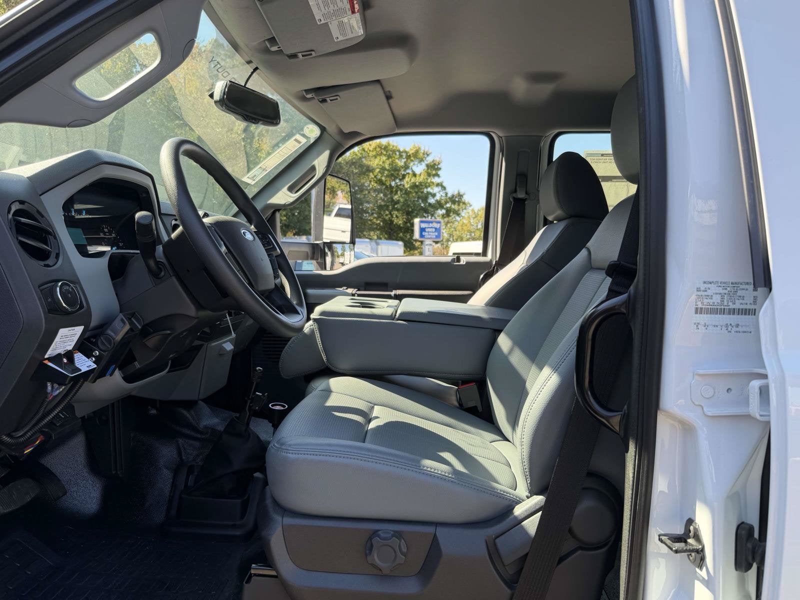 2027 Ford F-650 SD XL