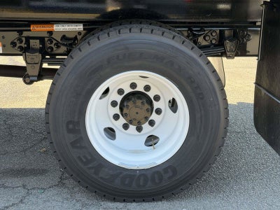 2027 Ford F-650 SD XL