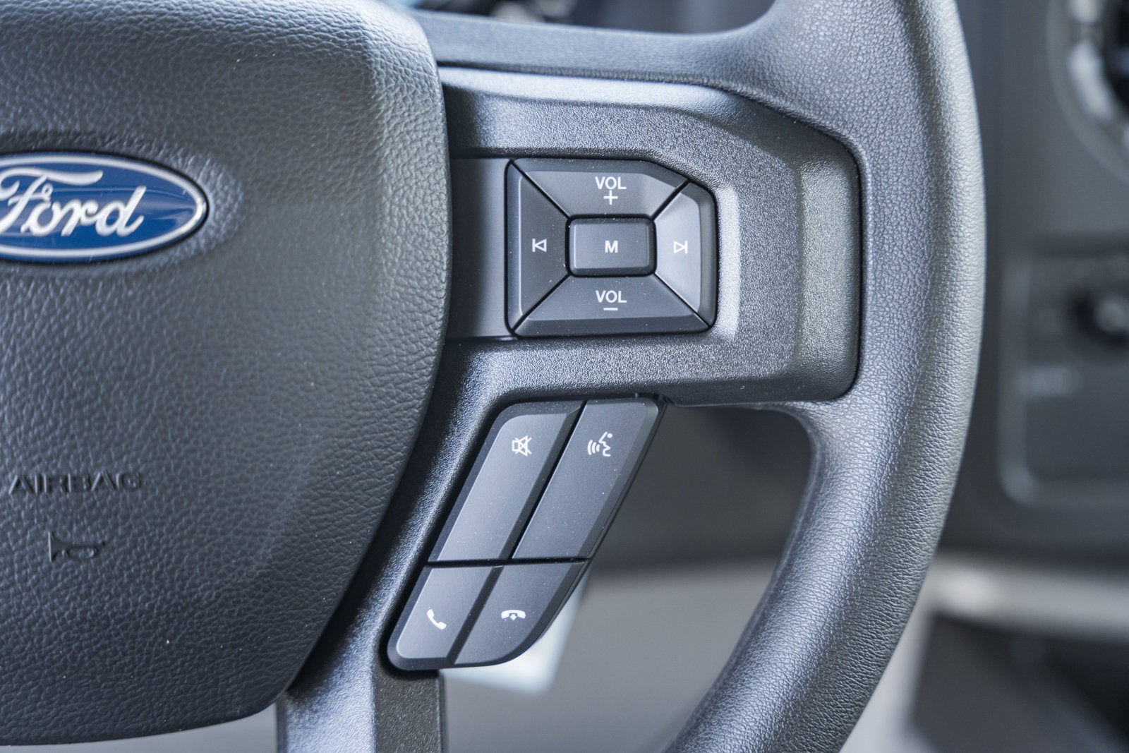 2026 Ford E-Series Cutaway E-450 DRW